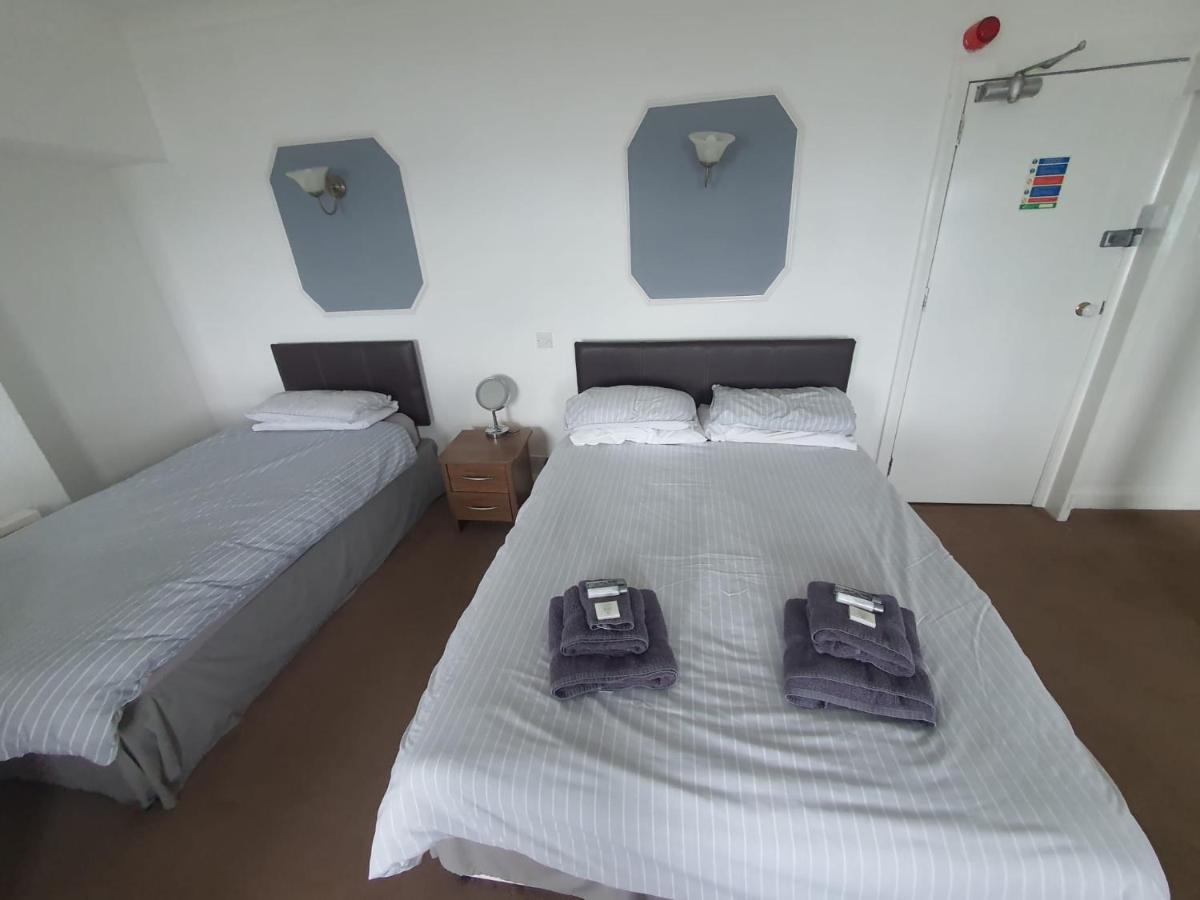 סקארבורו Highlander Hotel מראה חיצוני תמונה