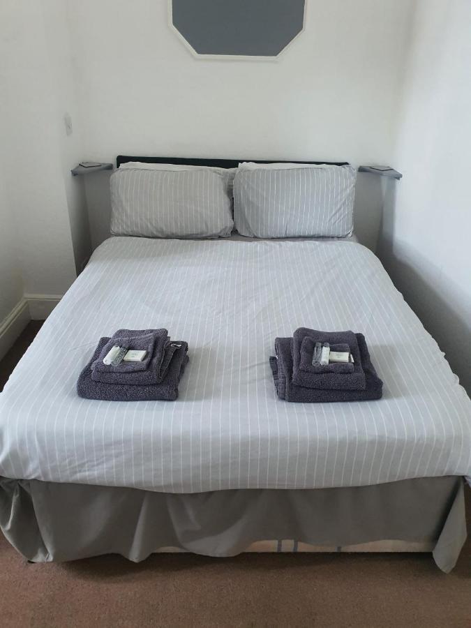 סקארבורו Highlander Hotel מראה חיצוני תמונה