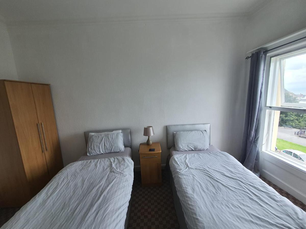 סקארבורו Highlander Hotel מראה חיצוני תמונה